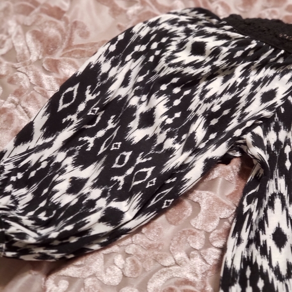 Blouse - Picture 4 of 4